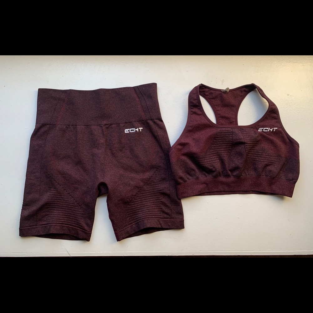 Echt Arise Sportsbra & short set - berry